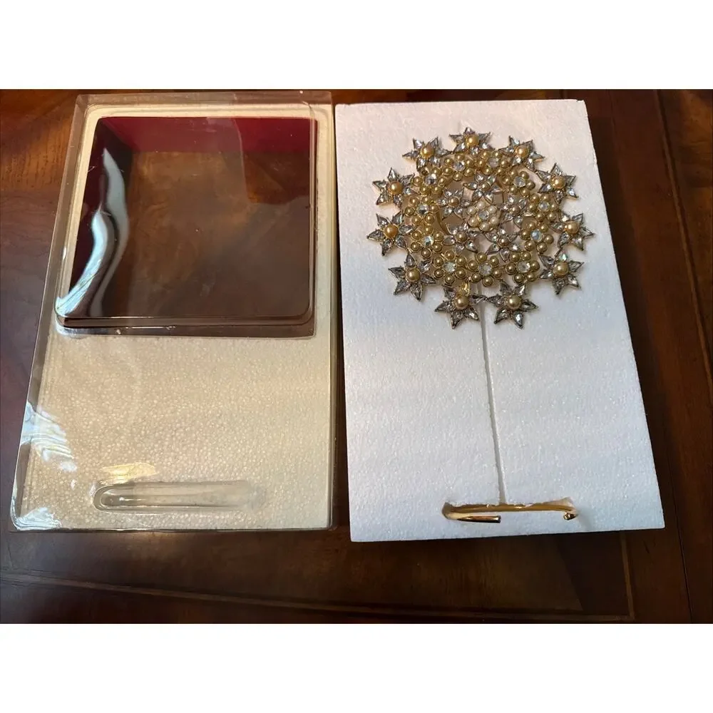 Pottery Barn elegant signs